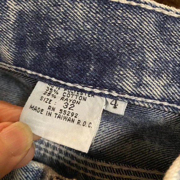 Vintage 80’s Distressed Shredded Ripped Blue Denim High Waist Acid Jeans 32 X 34 - Picture 6 of 6